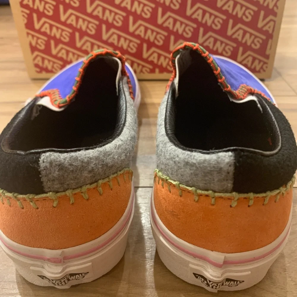 Vans Classic Slip-On (Blanket Stitch) Multi/BlancDeBlanc Men's 6.0, Women's 7.5M